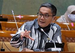 Putra Nababan Anggota Dpr